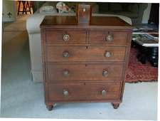 A Regency 3 drawer chest