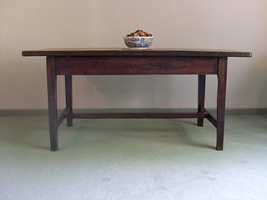A substantial oak 18th/19thC dining table