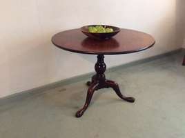 A Georgian oak centre table
