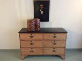 A 19thC Colonial teak 6 drawer chest