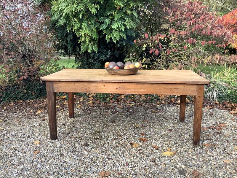 A Victorian pine Farmhouse table