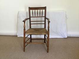 An 18thC spindle chair
