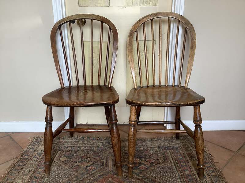 A near pair of windsor kitchen chairs